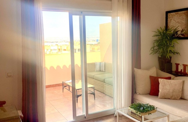 VIVALDI PENTHOUSE between Centro and Playa -Air Conditioning -Swimming Pool -Gymnasium-Garage