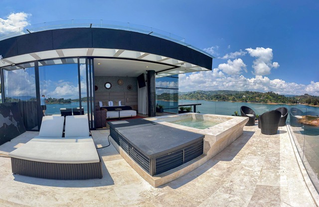 Vivanti Resort