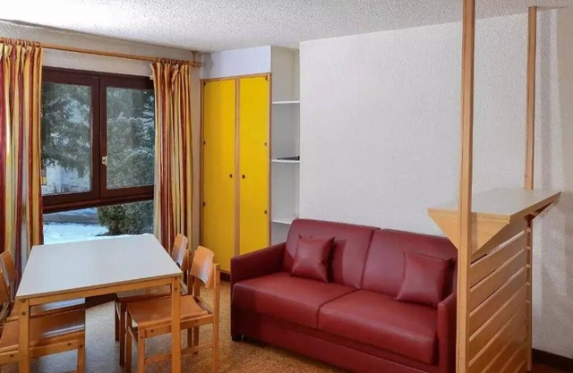 VVF Les Monts Jura - 2 Room Apartment 6 People