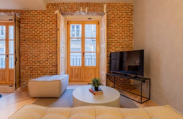 w * | Amazing Loft at Palacio Real