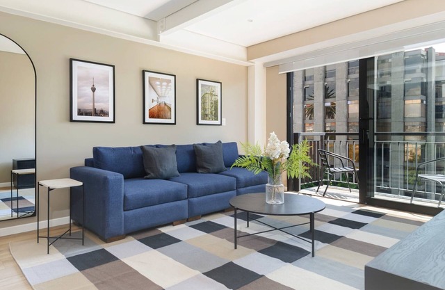 w* | Bright 2BR Duplex with Balcony in Condesa