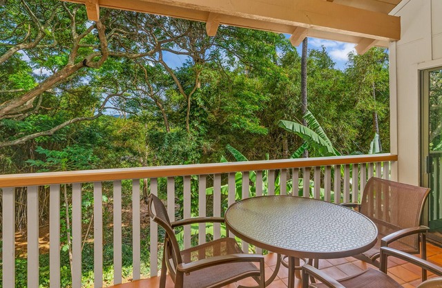 Waikomo Stream Villas #431 By Parrish Kauai - AC, walk to beach, shops & dining
