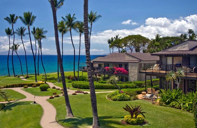 Wailea Elua Village - CoralTree Residence Collection