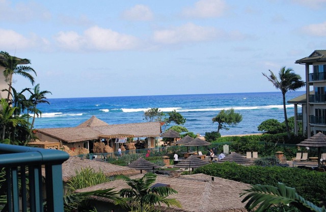 Waipouli Beach Resort Gorgeous Luxury Ocean View & Pool View AC!