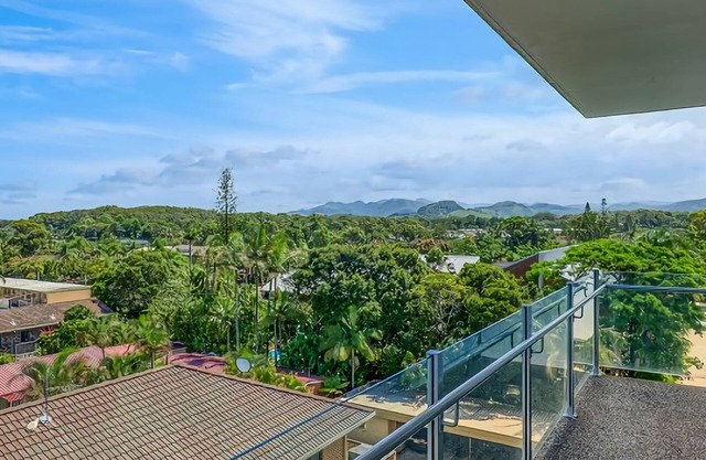 Wake up each morning to fresh ocean breezes, then take a short walk across the street to Park Beach