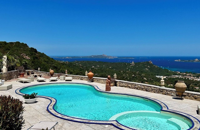 Wake Up To the Sea! Luxury Retreat Pool & Jacuzzi