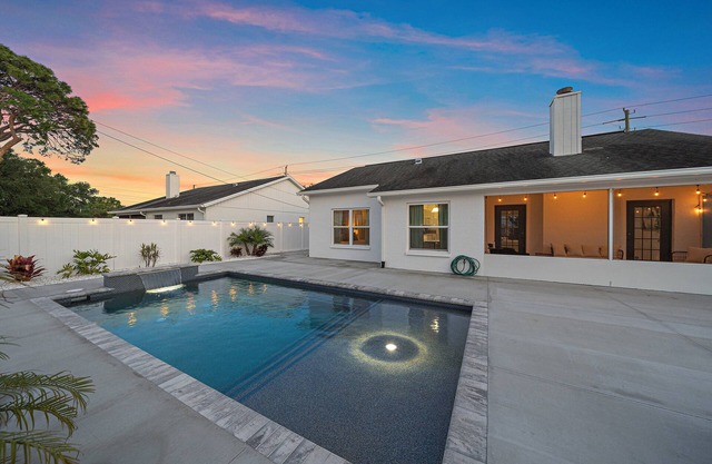 Waldemere House | NEW Saltwater Pool | Screened Porch, Fireplace + Games