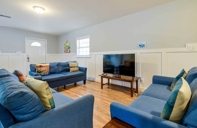 Walk to Atlantic Beach: Family Gem w/Fenced Yard