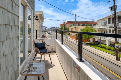 Walk to Beach and Explore Boardwalk Wildwood Escape