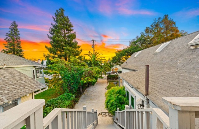 Walk To Beach! Clean & Super Comfy, Great Location