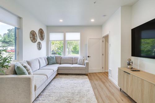 Walk to Beaches Siletz Bay Bliss Townhome