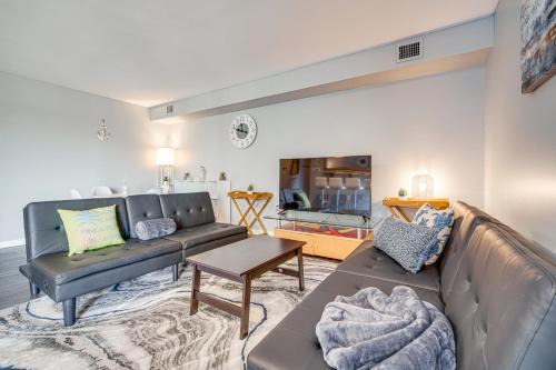 Walk to Casino Condo with Balcony in Atlantic City!