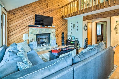 Walk to Locust Lake Poconos Vacation Home!