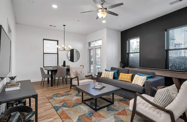 Walk to Vanderbilt University & Hospital, Belmont - Shuffle Board, Free Parking