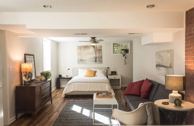 Walkable, Sunny West Asheville Studio