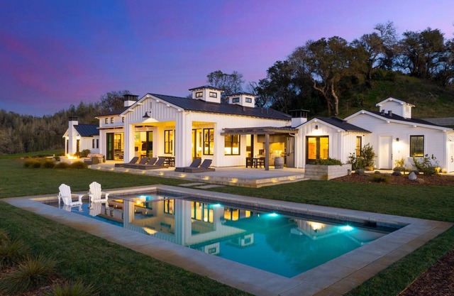 Wander Healdsburg Hills w/Pool & Hot Tub – 6 Bedrooms, Sleeps 16