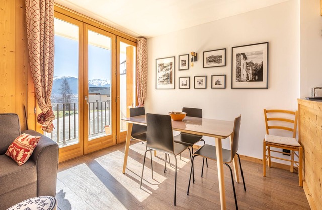 Warm and quiet T3 apartment with parking