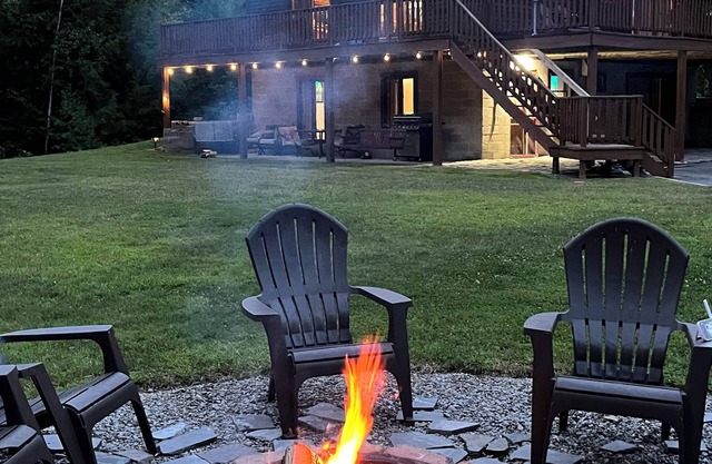 Warm Secluded Adirondack Chalet with Game Room and Bar/Lounge