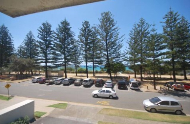Warringa - Unit 3 - Burleigh Heads