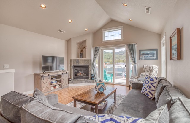Watch a Steam Engine and Walk to the Beach from this Fantastic Rockaway Townhome