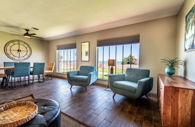 Water View, Ocean Drive Retreat Awaits