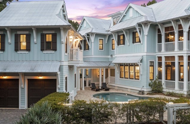 WaterColor Estate w Massive Private Pool, Hot Tub, Fireplaces, Bikes + Golf