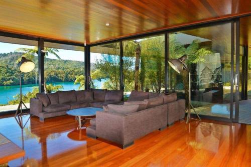 Waterfall Bay Glass House