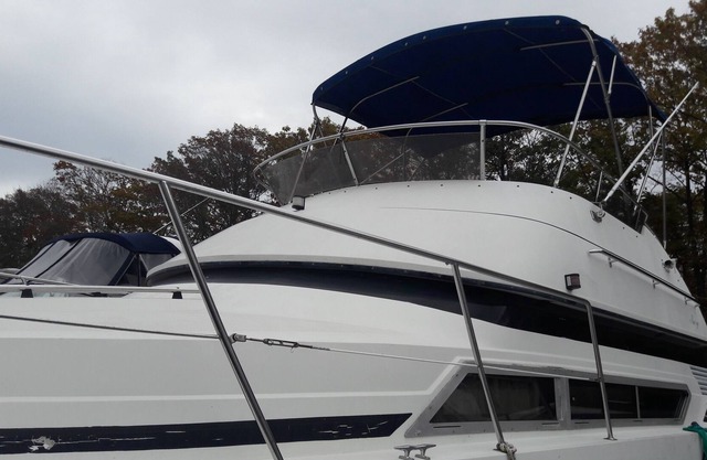 Waterfront 30´ Carver/Yatch rental Providence RI
