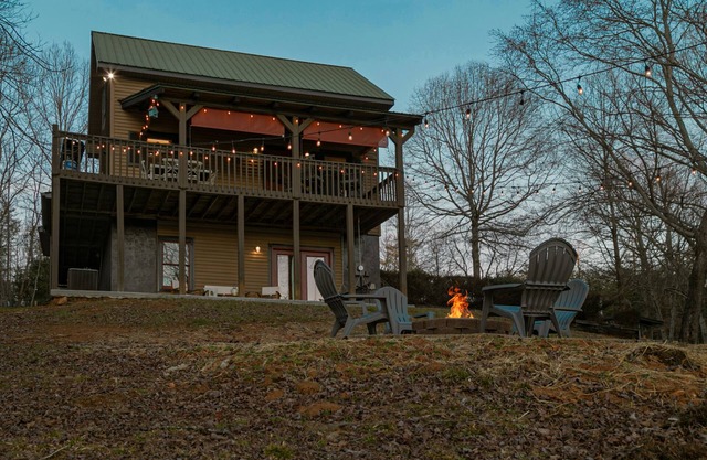 Waterfront 3rd Night FREE w 2 Night Stay thru June-Close to Helen & Wineries