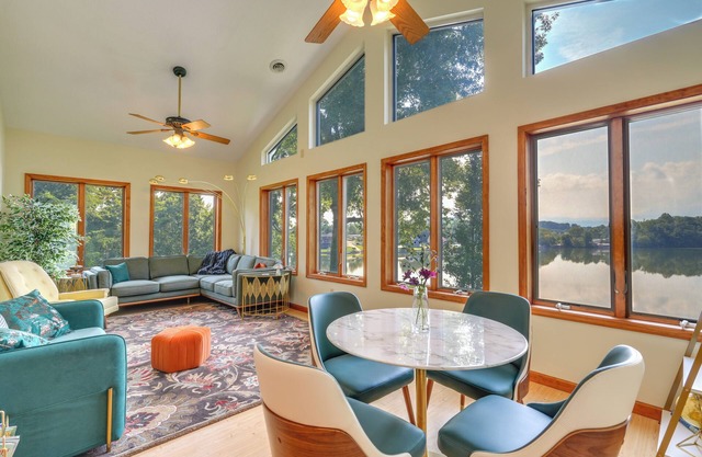 Waterfront Bristol Area Retreat w/Boat Dock