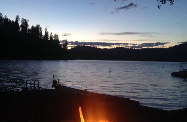 Waterfront Cabin on Cedar Bay at Deer Lake. Awesome!