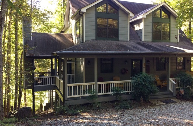 Waterfront Cabin on the Toccoa River