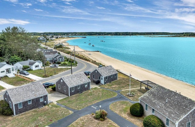 Waterfront Cottage Steps to Private Beach! (2052)