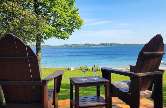 Waterfront Cottage - Up North Perfection Awaits.