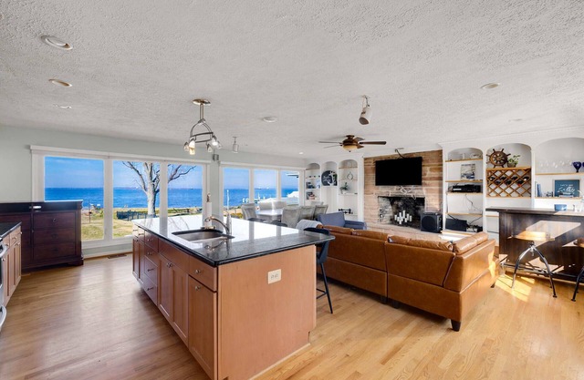 Waterfront Cottage on the Eastern Shore
