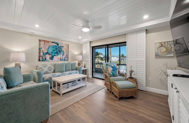 Waterfront Dock View 2 bedroom, 2 bath at Sanibel Moorings Resort #1641