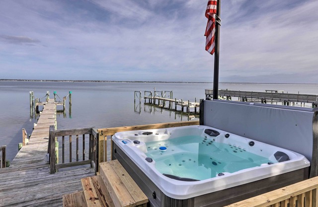 Waterfront Emerald Isle Home w/Dock Access!