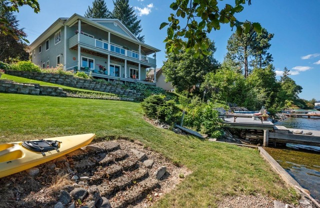 Waterfront! Family & Pet | 5 Bed, 3 Bath