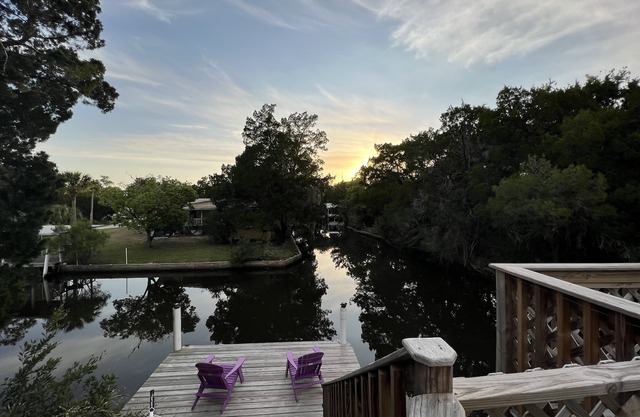Waterfront Fun, direct access to Gulf! Scalloping! Kayaking