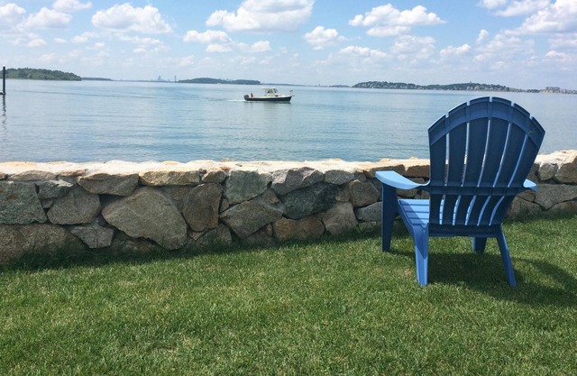 Waterfront Home, Sunset Point. Swim, fish or relax by the water.