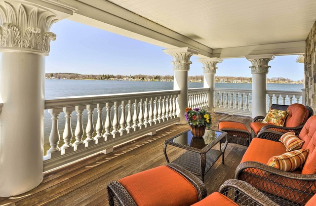 Waterfront Port Bay Vacation Rental w/ Dock!