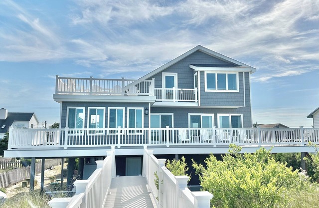 Waterfront Retreat on Broadkill Beach