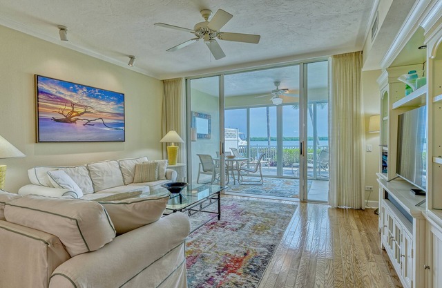Waterfront ❤ Spa/Pool ❤ Private Paradise on LBK !
