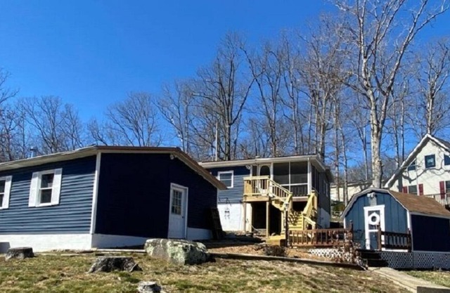 Waterfront Tranquility with lots of extras!!!
