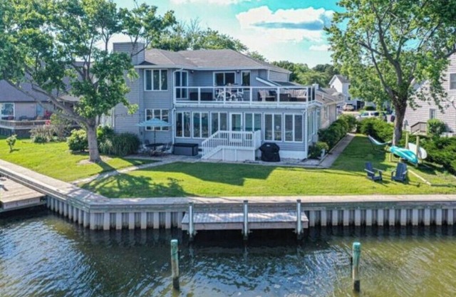 Waterfront w/Dock, Rooftop Terrace & 2 Kings