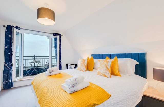 Watermark - Three Bedroom House, Sleeps 6