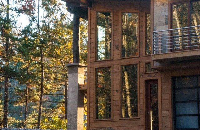 Watershed 03 - Free Train Tours + Custom Modern Luxury Cabin + Beautiful Sunset