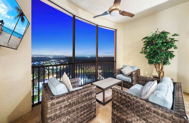 Waterviews Views, Top Floor Cape - Heated Pool, Golf, Gym & Great Amenities!