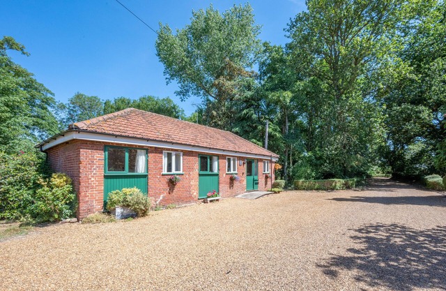 Wayfarers Cottage - One Bedroom House, Sleeps 2