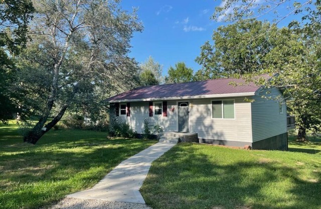 Waynesville 3 Bedroom home, 8 minutes from base